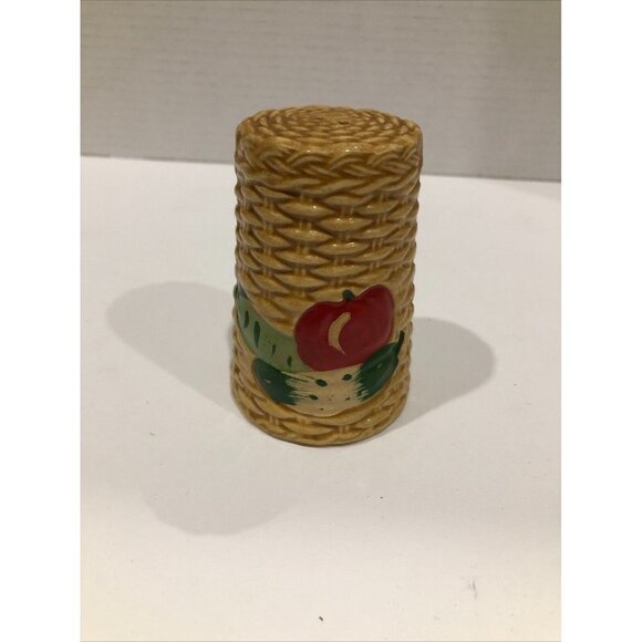 Vintage Salt & Pepper Japan Beige Basket Weave Wicker Fruit Vegetables 3.5" - Picture 10 of 11